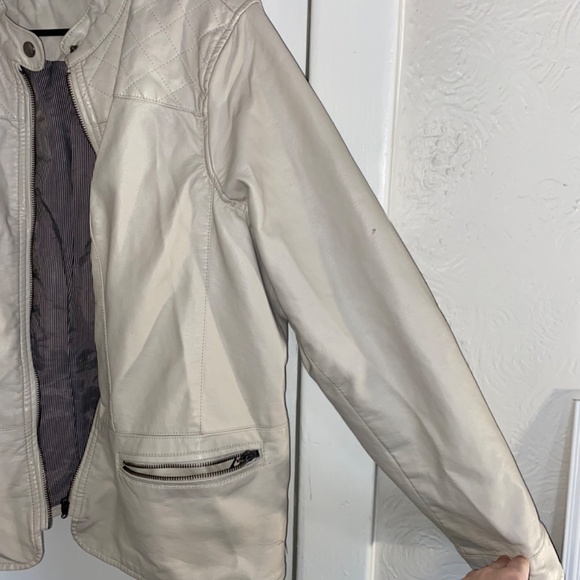 White Leather Style Jacket, Women’s XXL - Picture 7 of 7